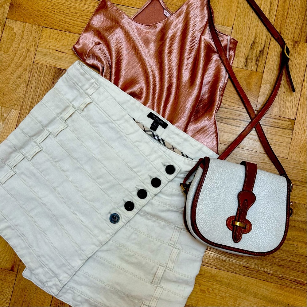 Stunning Cotton/Linen Burberry White Skirt